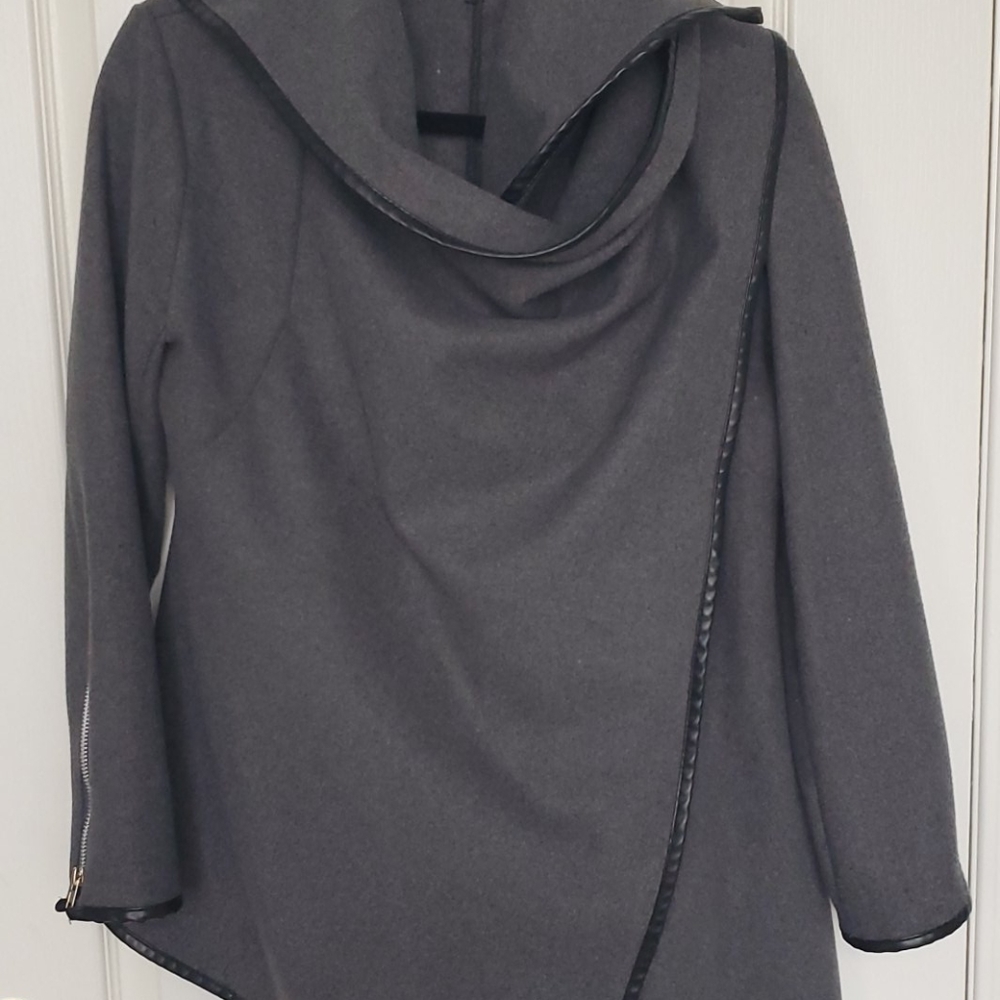 Crossover Jacket - Picture 5 of 6